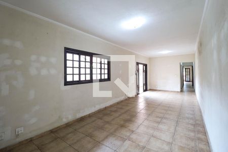 Casa à venda com 4 quartos, 291m² em Jardim Japao, São Paulo