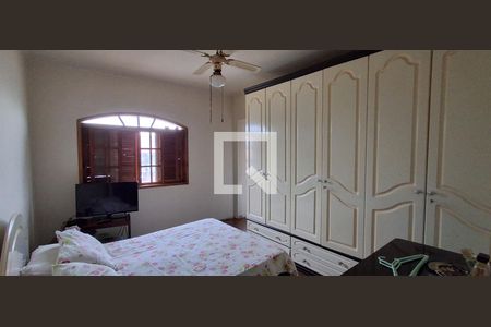 Suíte 1 de casa à venda com 3 quartos, 212m² em Conjunto Residencial Natalia, São Bernardo do Campo