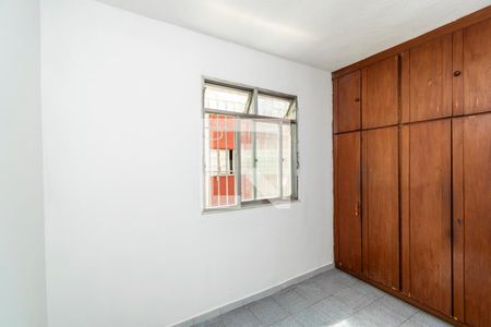 Quarto 1 de apartamento para alugar com 2 quartos, 60m² em Irajá, Rio de Janeiro