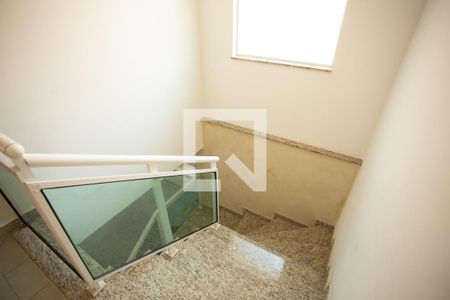 CORREDOR de casa para alugar com 3 quartos, 150m² em Vila Nossa Senhora do Retiro, São Paulo