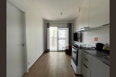 Sala/Cozinha de apartamento para alugar com 1 quarto, 27m² em Vila Butantã, São Paulo