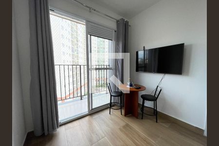 Sala/Cozinha de apartamento para alugar com 1 quarto, 27m² em Vila Butantã, São Paulo
