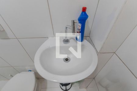 Banheiro de kitnet/studio para alugar com 1 quarto, 34m² em Bela Vista, São Paulo