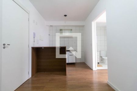 Sala/Cozinha de kitnet/studio para alugar com 1 quarto, 27m² em Vila Ré, São Paulo