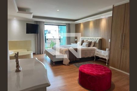 Casa à venda com 4 quartos, 356m² em Recreio dos Bandeirantes, Rio de Janeiro