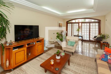 Sala de casa à venda com 4 quartos, 350m² em Jardim Teresa, São Paulo