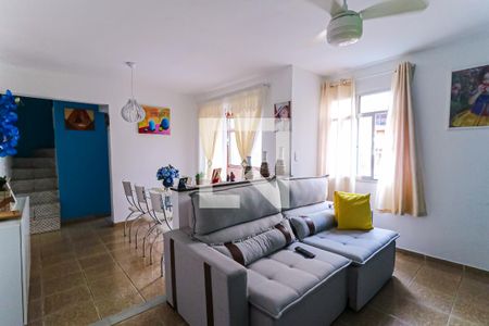 Sala de apartamento para alugar com 2 quartos, 61m² em Del Castilho, Rio de Janeiro