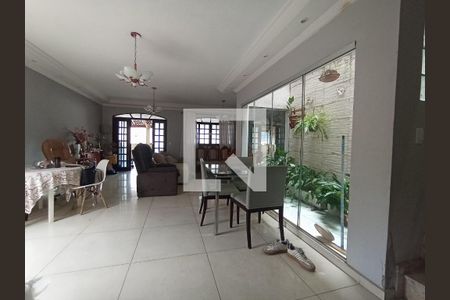 Casa para alugar com 4 quartos, 500m² em Parque Sao Luis, São Paulo