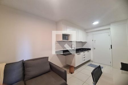 Sala/Cozinha de apartamento para alugar com 2 quartos, 35m² em Vila Graciosa, São Paulo
