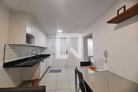 Sala/Cozinha de apartamento para alugar com 2 quartos, 35m² em Vila Graciosa, São Paulo