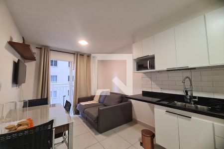Sala/Cozinha de apartamento para alugar com 2 quartos, 35m² em Vila Graciosa, São Paulo