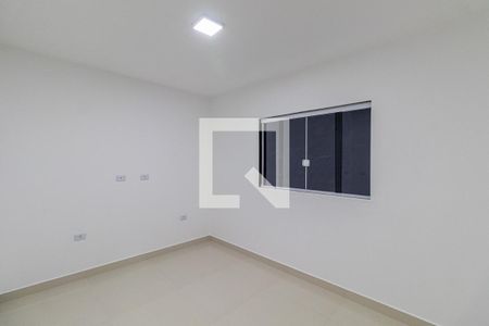 Quarto de casa para alugar com 2 quartos, 150m² em Cidade Nova São Miguel, São Paulo