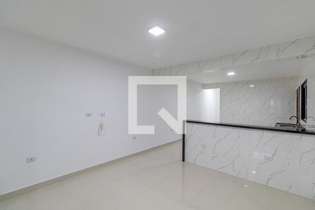 Sala/Cozinha de casa para alugar com 2 quartos, 150m² em Cidade Nova São Miguel, São Paulo