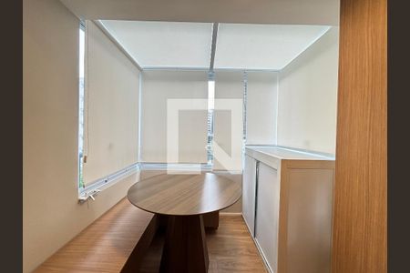 Sala/Cozinha de apartamento para alugar com 1 quarto, 27m² em Vila Olímpia, São Paulo