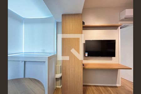 Sala/Cozinha de apartamento para alugar com 1 quarto, 27m² em Vila Olímpia, São Paulo