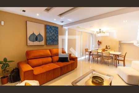 Casa à venda com 4 quartos, 280m² em Vila Progresso, Niterói