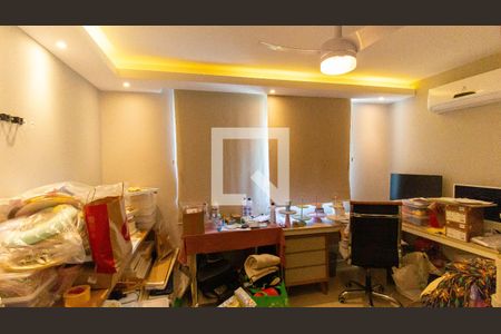 Casa à venda com 4 quartos, 280m² em Vila Progresso, Niterói