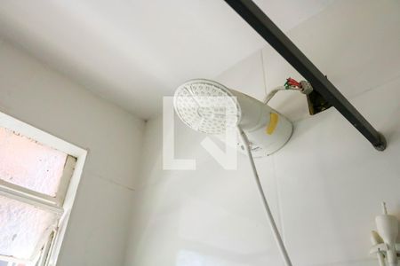 Banheiro Social de kitnet/studio para alugar com 1 quarto, 25m² em Piedade, Rio de Janeiro