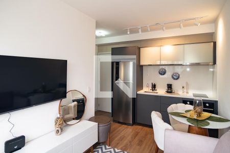 Sala / Cozinha de apartamento para alugar com 1 quarto, 25m² em Bela Vista, São Paulo