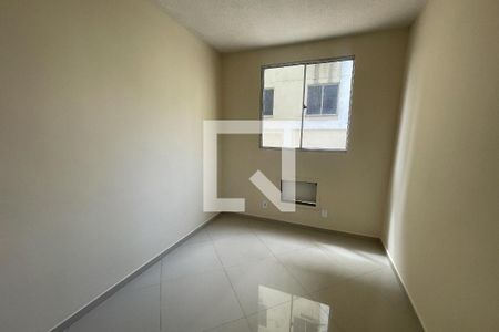 Quarto de apartamento para alugar com 2 quartos, 53m² em Engenho do Porto, Duque de Caxias