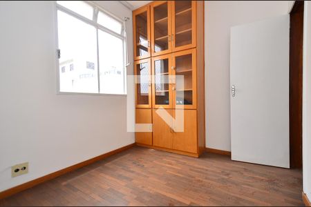 Quarto 1 de apartamento para alugar com 2 quartos, 60m² em Cidade Nova, Belo Horizonte