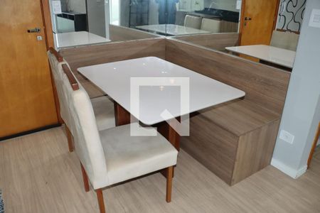 Sala/Cozinha de apartamento para alugar com 2 quartos, 60m² em Jardim Marilu, Cotia