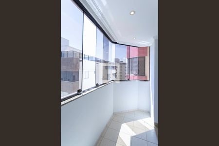 Varanda da sala de apartamento à venda com 3 quartos, 100m² em Castelo, Belo Horizonte
