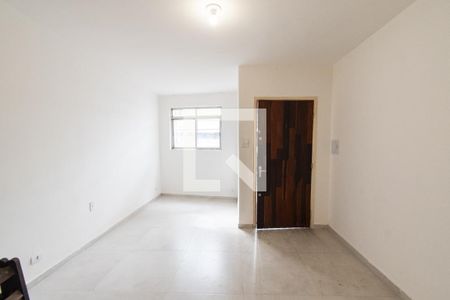 Sala de casa para alugar com 2 quartos, 80m² em Vila Monumento, São Paulo