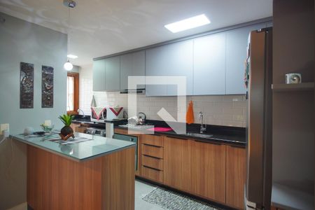 Cozinha de casa à venda com 3 quartos, 220m² em Jardim Sabará, Porto Alegre