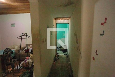 CORREDOR de casa à venda com 2 quartos, 146m² em Vila Bandeirantes, São Paulo