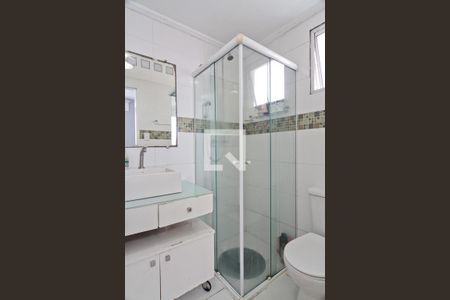 Banheiro da Suíte de apartamento para alugar com 3 quartos, 60m² em Piqueri, São Paulo