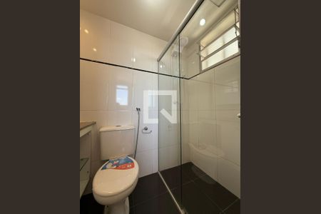 Banheiro de apartamento para alugar com 3 quartos, 65m² em Buritis, Belo Horizonte