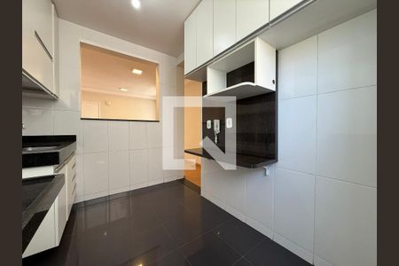 Cozinha de apartamento para alugar com 3 quartos, 65m² em Buritis, Belo Horizonte