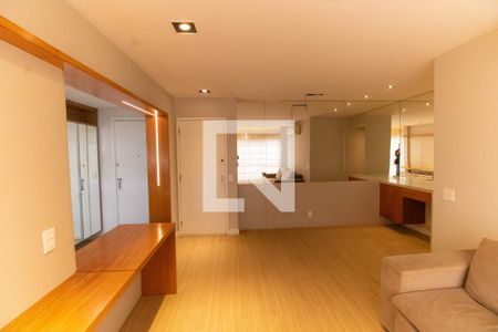 Sala de apartamento para alugar com 2 quartos, 75m² em Icaraí, Niterói