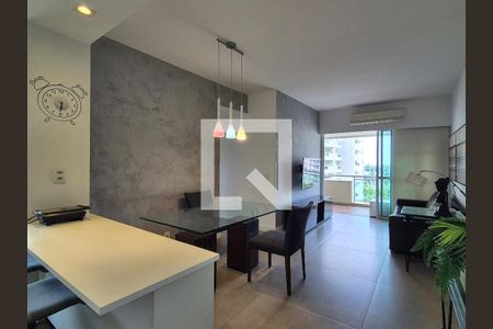 Sala de apartamento para alugar com 3 quartos, 84m² em Barra da Tijuca, Rio de Janeiro