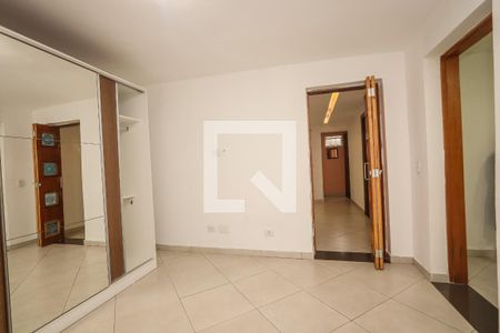 Quarto 1 de casa para alugar com 2 quartos, 90m² em Jardim Lucia, São Paulo