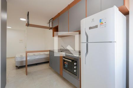 Cozinha e área de serviço de kitnet/studio para alugar com 1 quarto, 26m² em Jardim São Paulo, São Paulo