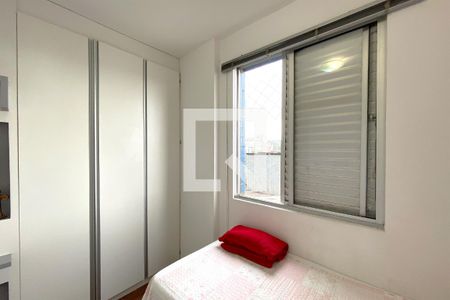 Quarto  de apartamento à venda com 2 quartos, 65m² em Buritis, Belo Horizonte