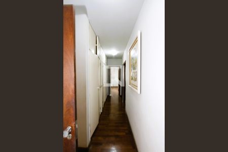 Corredor de apartamento à venda com 4 quartos, 230m² em Savassi, Belo Horizonte