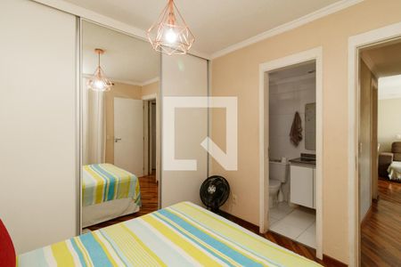 Suíte de apartamento à venda com 3 quartos, 68m² em Vila Constança, São Paulo