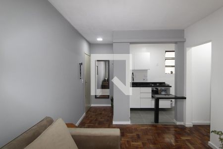 Sala de apartamento à venda com 1 quarto, 40m² em Petrópolis, Porto Alegre
