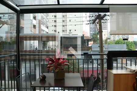 Varanda de kitnet/studio para alugar com 1 quarto, 36m² em Pompeia, São Paulo