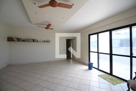 Sala 2 de apartamento à venda com 4 quartos, 305m² em Freguesia (jacarepaguá), Rio de Janeiro