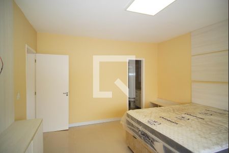 Suíte de apartamento à venda com 3 quartos, 130m² em Navegantes, Porto Alegre