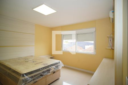 Suíte de apartamento à venda com 3 quartos, 130m² em Navegantes, Porto Alegre