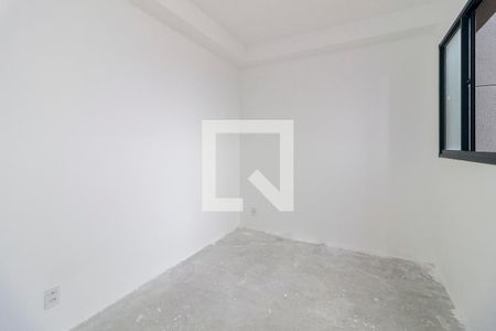 Quarto 1 de apartamento para alugar com 2 quartos, 42m² em Parque Maria Helena, São Paulo