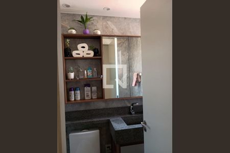 Banheiro de apartamento à venda com 2 quartos, 47m² em Penha de França, São Paulo