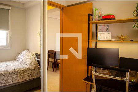 Quarto 1 de apartamento para alugar com 2 quartos, 59m² em Rodoviário, Goiânia