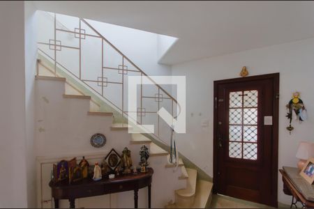 Hall de entrada de casa para alugar com 3 quartos, 200m² em Vila Mariana, São Paulo