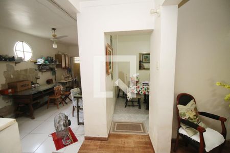 Corredor de apartamento à venda com 2 quartos, 119m² em Irajá, Rio de Janeiro